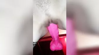 Masturbation Masterclass with Big Dildos & Squirting Orgasms