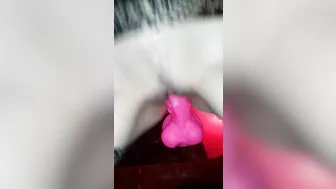 Masturbation Masterclass with Big Dildos & Squirting Orgasms