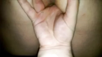 Amateur BBW Fingered Her Tight Soaked Pussy for Mind-Blowing Orgasm