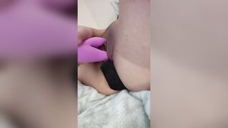 Amateur Masturbates with Double Penetration and Anal Play