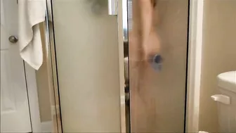 Masturbation Madness with Big Ass and Dildo Fucking - Amateur Porn