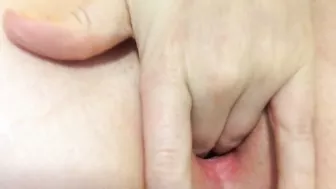 Busty Amateur Fingers Tight Pussy in Homemade Masturbation Selfies