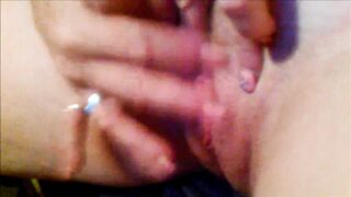 Amateur Finger Play and Masturbation Selfies