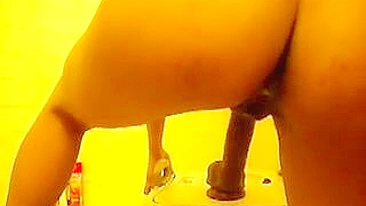 Amateur Masturbation & Anal Play with Hot Ass and Dildos