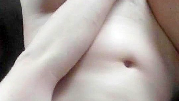 Amateur Girlfriend Homemade Masturbation with Finger Play and Pussy Rub