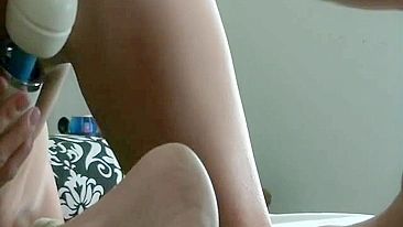 MILF Mom Anal Butt Plugging & Hitachi Vibe Masturbation!