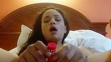 Amateur Ebony Teen Selfie Masturbation with Dildo and Orgasm