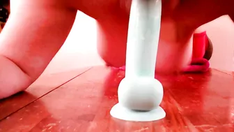 MILF Masturbates with Sex Toys & Deepthroats BJ in Homemade Video