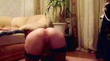 Amateur Pornstar Masturbates with Big Ass and Dildo in Homemade Video