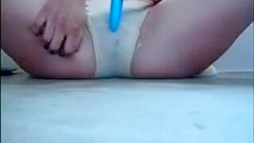 College Teen Homemade Masturbation with Dildo and Squirt Orgasm