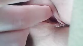 Shaven Teen Fingers Tight Pussy Amateur Masturbates in Car