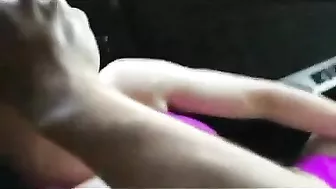 Masturbating Teen GF Fingers Herself and Cums in Car!