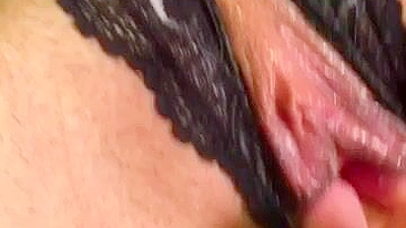 Amateur Squirts Homemade Cumming with Fingers during Masturbation Orgasm