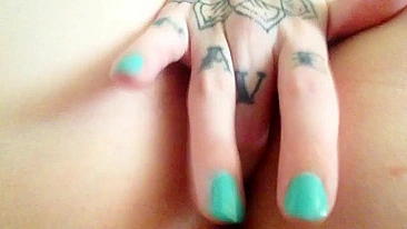 Amateur Shaved Tight Pussy Fingering Masturbation Homemade Closeup Wet