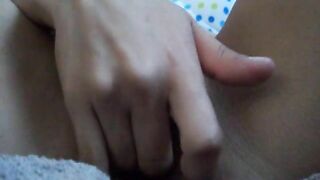 Amateur Masturbation - Rubbing My Shaved Pussy Closer Than Ever