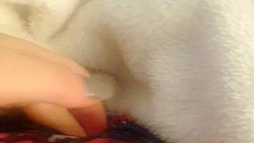 Amateur College Girl Tight Shaved Pussy Fingering Masturbation