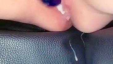 Messy Creaming Pussy Amateur Masturbates with Dildo and Squirts!