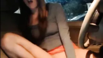 Wet & Wild Masturbation Session / Teen Babe Homemade Orgasm in Rainy Car!