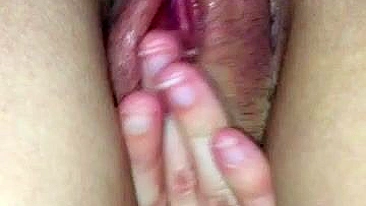 MILF Upskirt Amateur Fingering Cumming Pussy Rubbing Homemade Masturbation