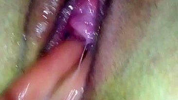 Creamy Squirt! Amateur Homemade Masturbation with Tight Pussy & Loud Moans