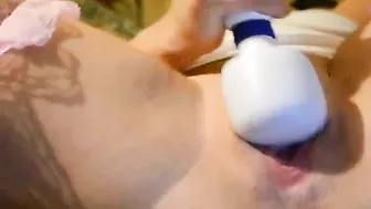 Amateur Squirts Wet Orgasm w/ Vibrator in Homemade Masturbation Video
