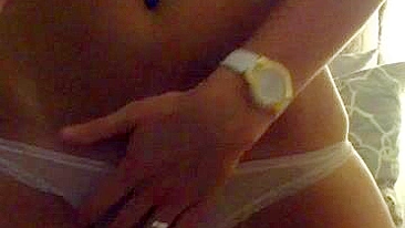 College Teen Homemade Masturbation Video in Panties