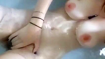 Natural Beauty Masturbation Orgasm in the Bathtub