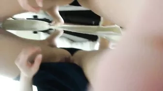 Must-See Moment! Amateur Brunette College Girl Homemade Dildo Squirts Orgasmic Pleasure