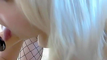 Blonde Babe Homemade Fuck Machine Orgasm