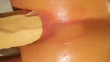 Amateur Masturbates with Huge Dildos in Homemade Anal Sex