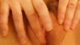 MILF Wife Homemade Finger Porn - Amateur BBW Masturbates Her Clitty Diddle