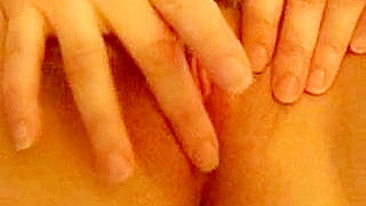 MILF Wife Homemade Finger Porn - Amateur BBW Masturbates Her Clitty Diddle