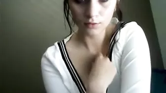 Must-See Amateur Brunette Homemade Masturbation Squirting Orgasm!