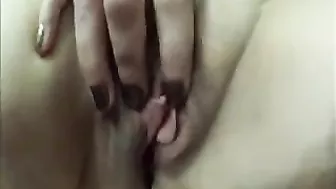 Amateur Pornstar Homemade Masturbation Video with Rubbing Fingers and Climactic Orgasm