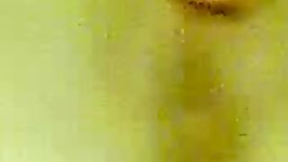 Amateur Arab BBW Masturbates with Dildo in Homemade Video
