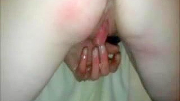 Amateur Squirting Orgasm with Dildo and Homemade Masturbation