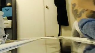 Mirror Masturbation with Vibrator and Squirt!