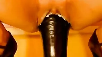 Homegrown Huge Masturbation Amateur Gapes at Veggies