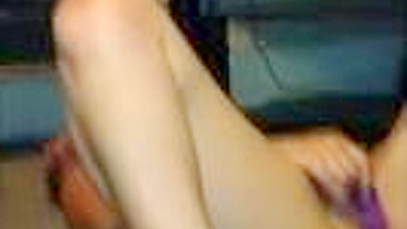 Amateur Hairy GF Makes Pussy Cum with Finger Rubbing & Homemade Orgasm