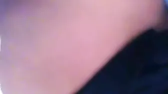 Amateur Brunette Masturbates in Public on Plane