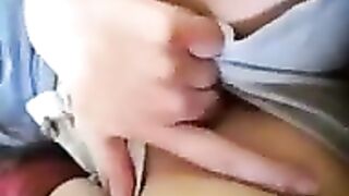 Shaven Teen Pussy Masturbates Amateur Style!