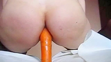 Amateur Masturbates with Dildo & Toys Ass Hole and Pussy!