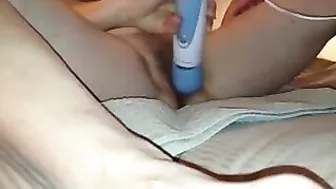 MILF Marie Mind-Blowing Masturbation with Wand!