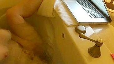 MILF Mom Solo Webcam Orgasm - Amateur Big Boob Busty Cum Shot!