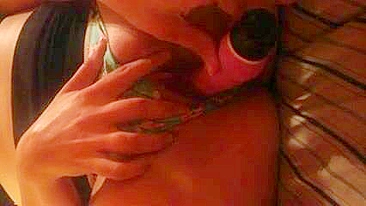 Amateur Girlfriend Super Tight Pussy Masturbates with Dildo & Orgasms in Homemade Video