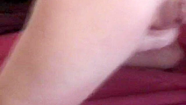 MILF Wife Homemade Masturbation with Finger and Pussy Juice Flow!