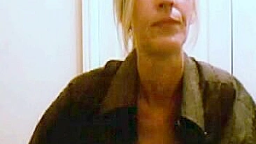 MILF Masturbates on Webcam - Blonde Fingered Solo