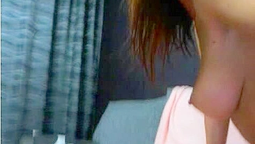 Tight & Tanned Webcam Babe Solo Masturbation Session