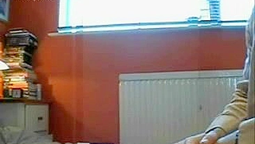 Massive BBW Masturbates with Dildo in Solo Session