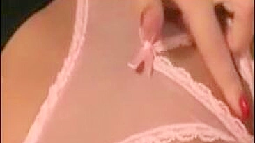 MILF Mom Lace Panties Fetish Finger Rubbing Homemade Solo